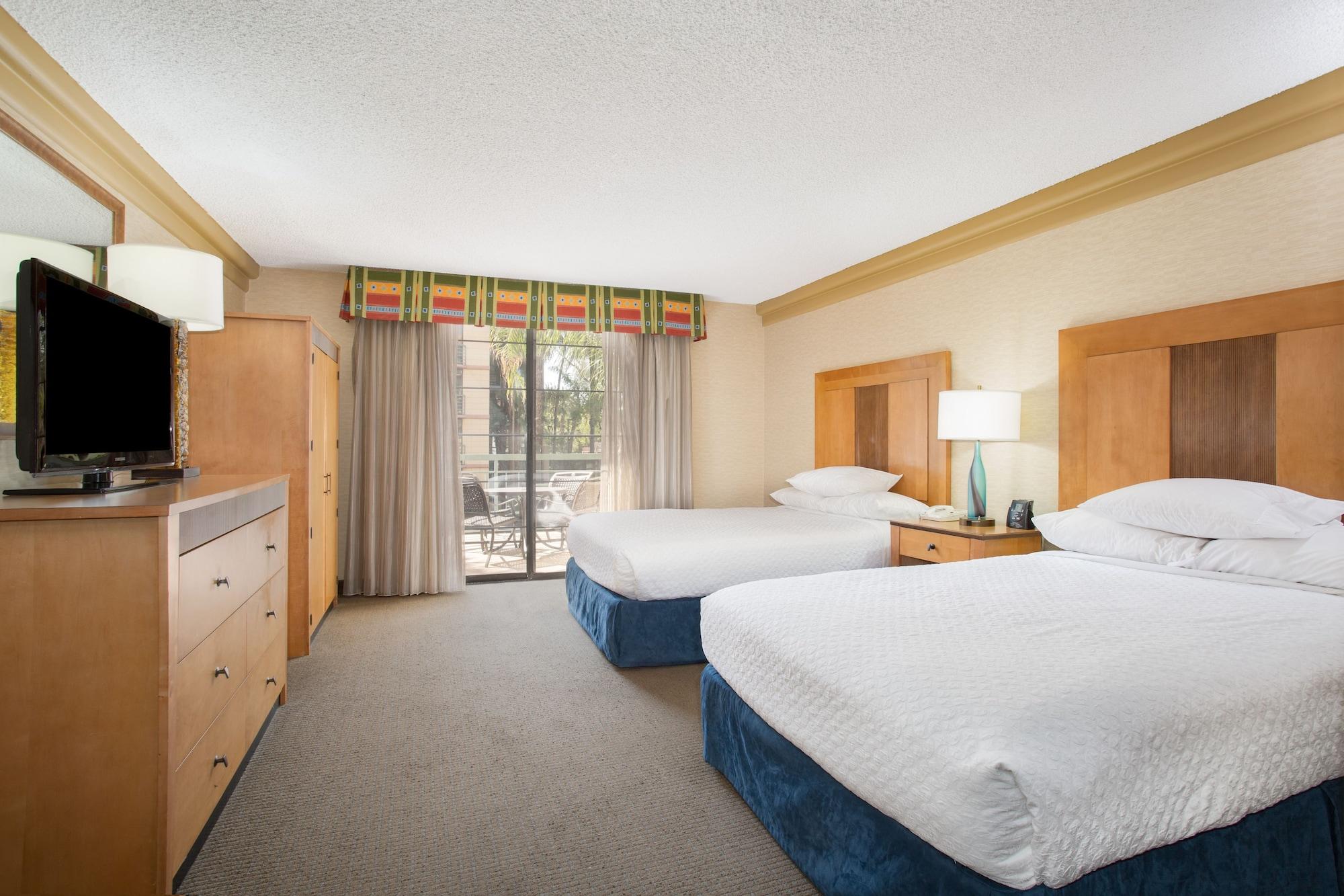 Embassy Suites By Hilton Phoenix Biltmore Exterior foto