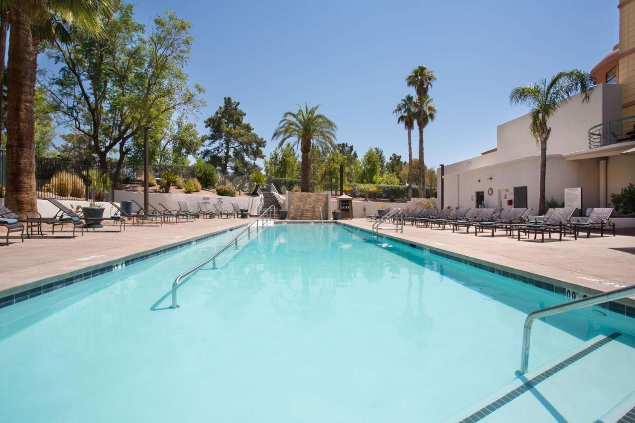 Embassy Suites By Hilton Phoenix Biltmore Exterior foto